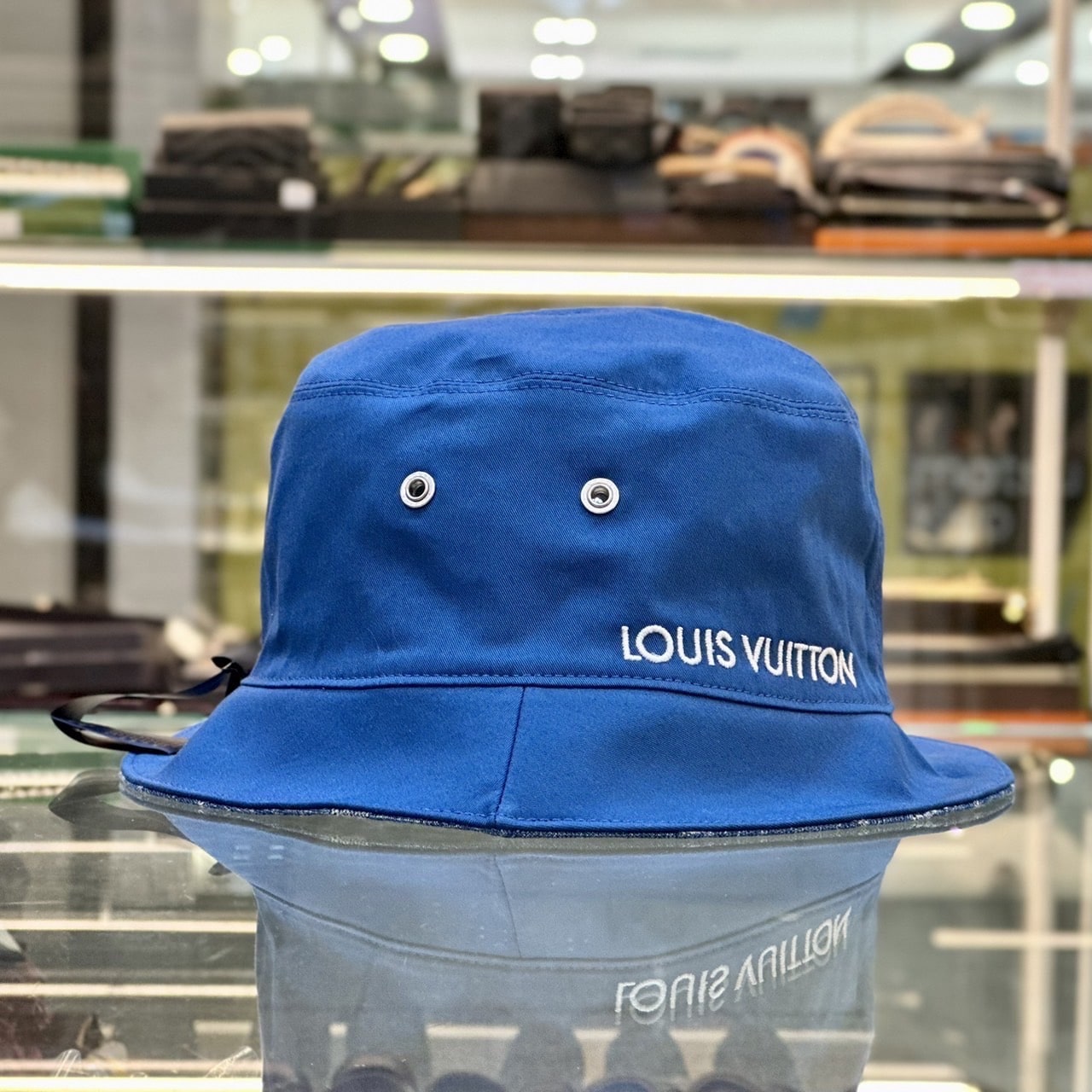 LOUIS VUITTON Monogram Essential Reversible Bucket Hat - Madame N