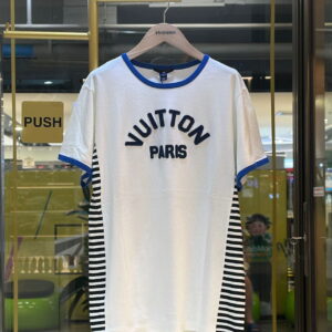LOUIS VUITTON Paris T-Shirt