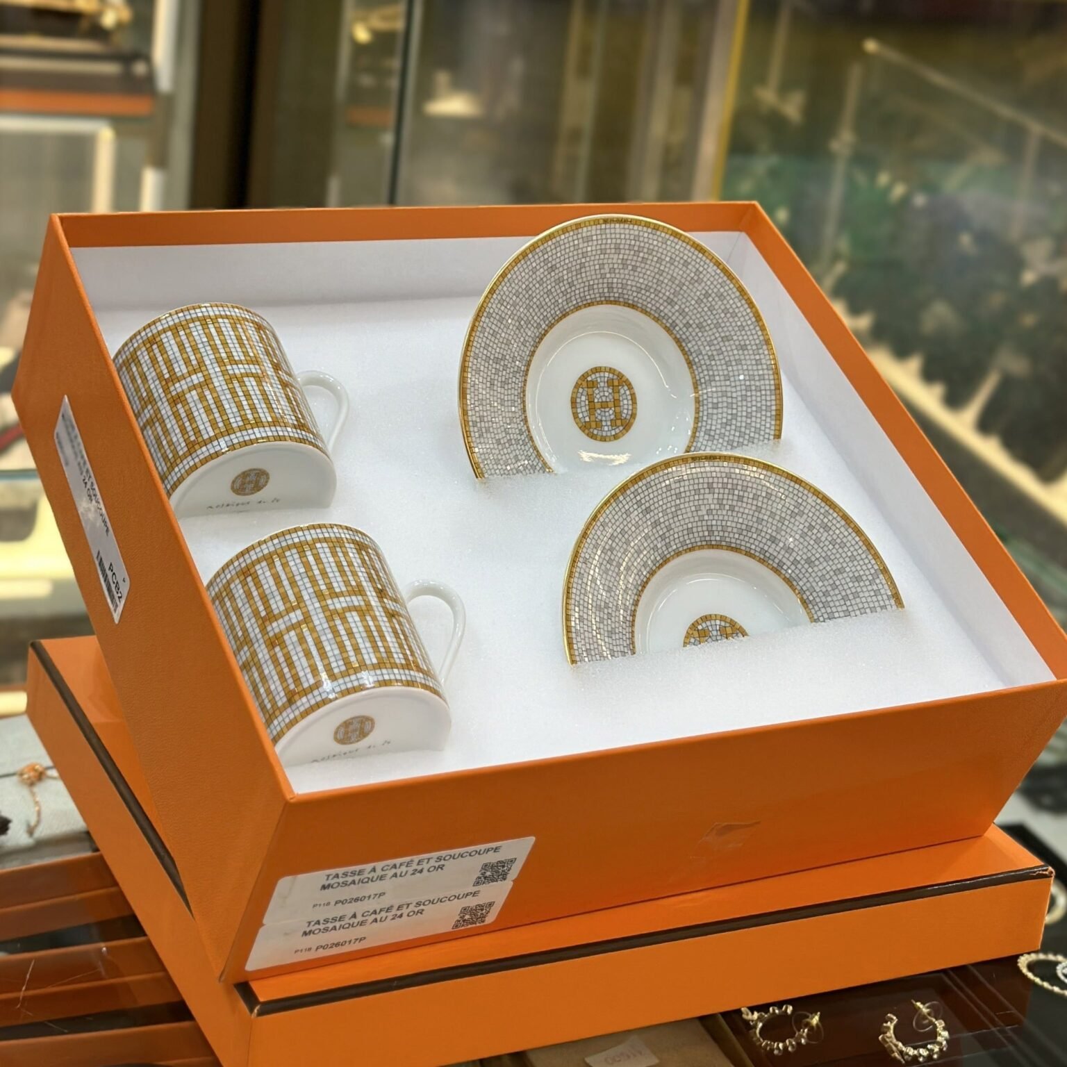 ถ้วยกาแฟ HERMES Mosaique Au 24 Gold Coffee Cup and Saucer - Madame N Luxury