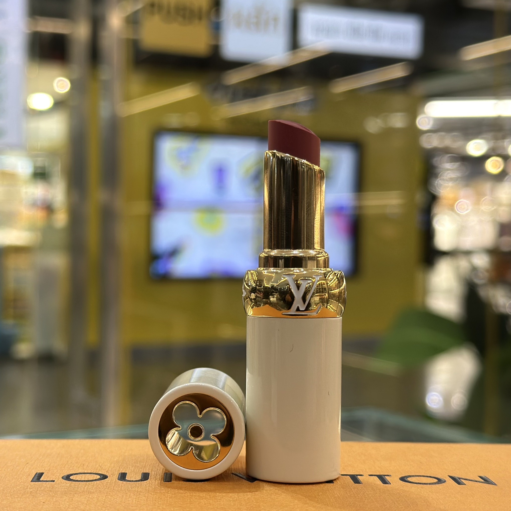 LOUIS VUITTON LV Baume Rose Essentiel Lip Balm