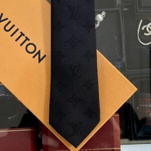 LOUIS VUITTON Monogram 3D Tie