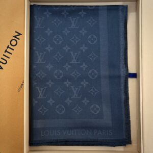 LOUIS VUITTON Monogram Classic Shawl Scarf