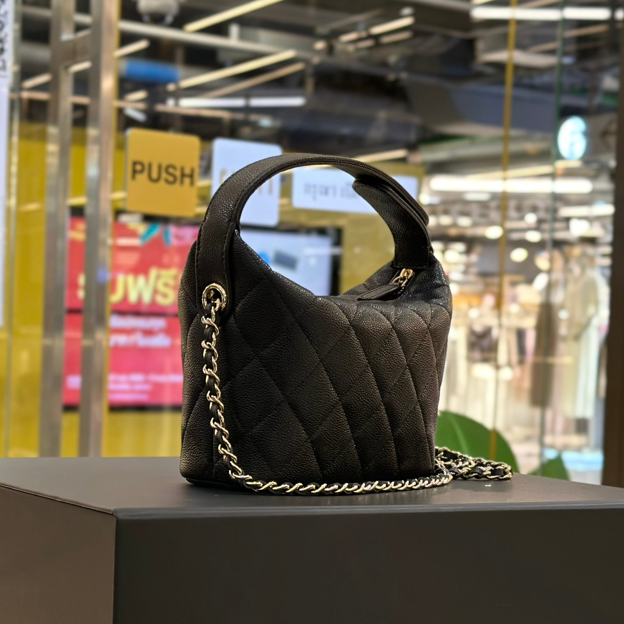 CHANEL Black Caviar Hobo Handbag (2)