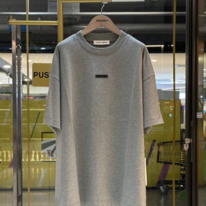 FEAR OF GOD Essentials Metallic Logo Classic T-Shirt