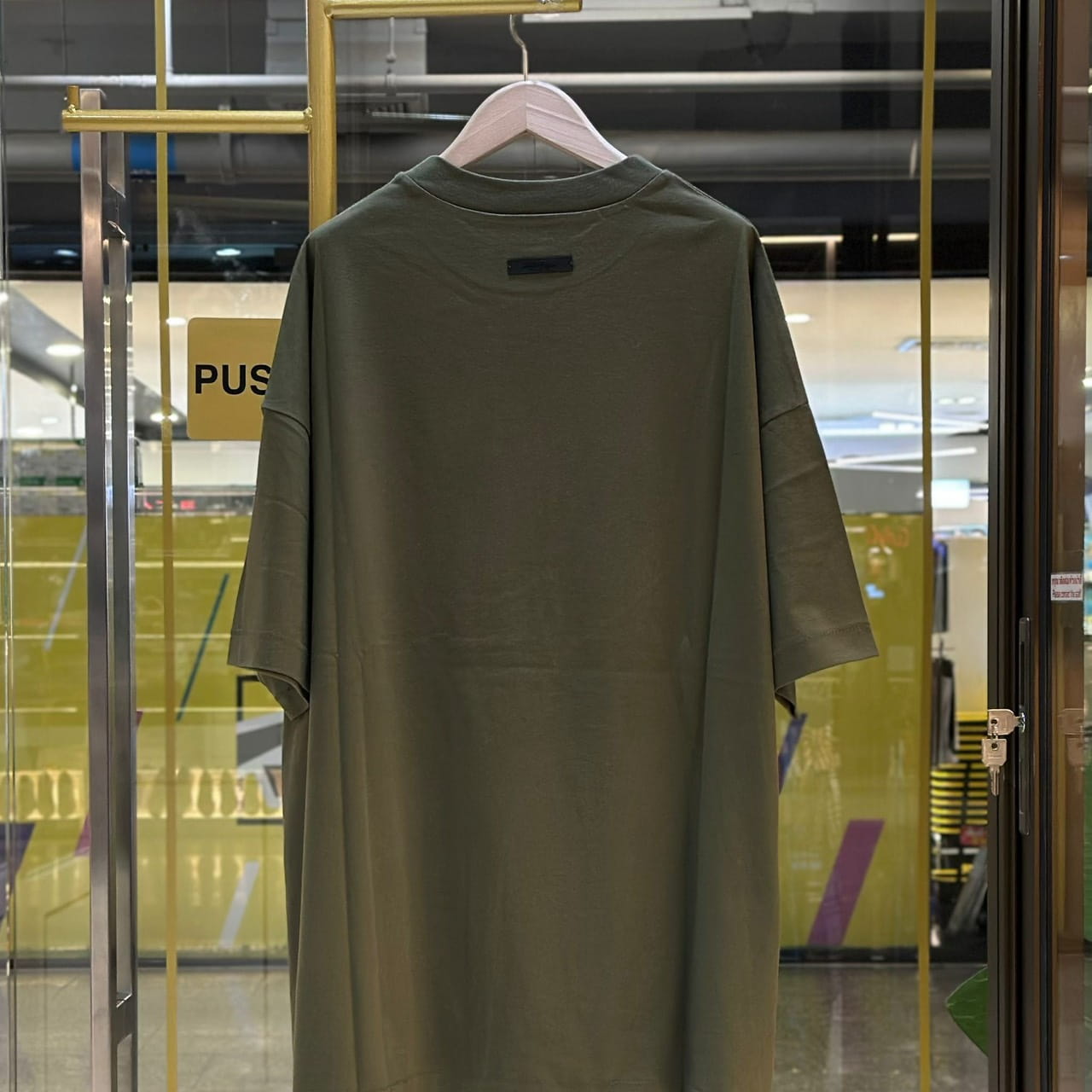 FEAR OF GOD Essentials Varsity 90s Short-Sleeved T-Shirt Green (2)