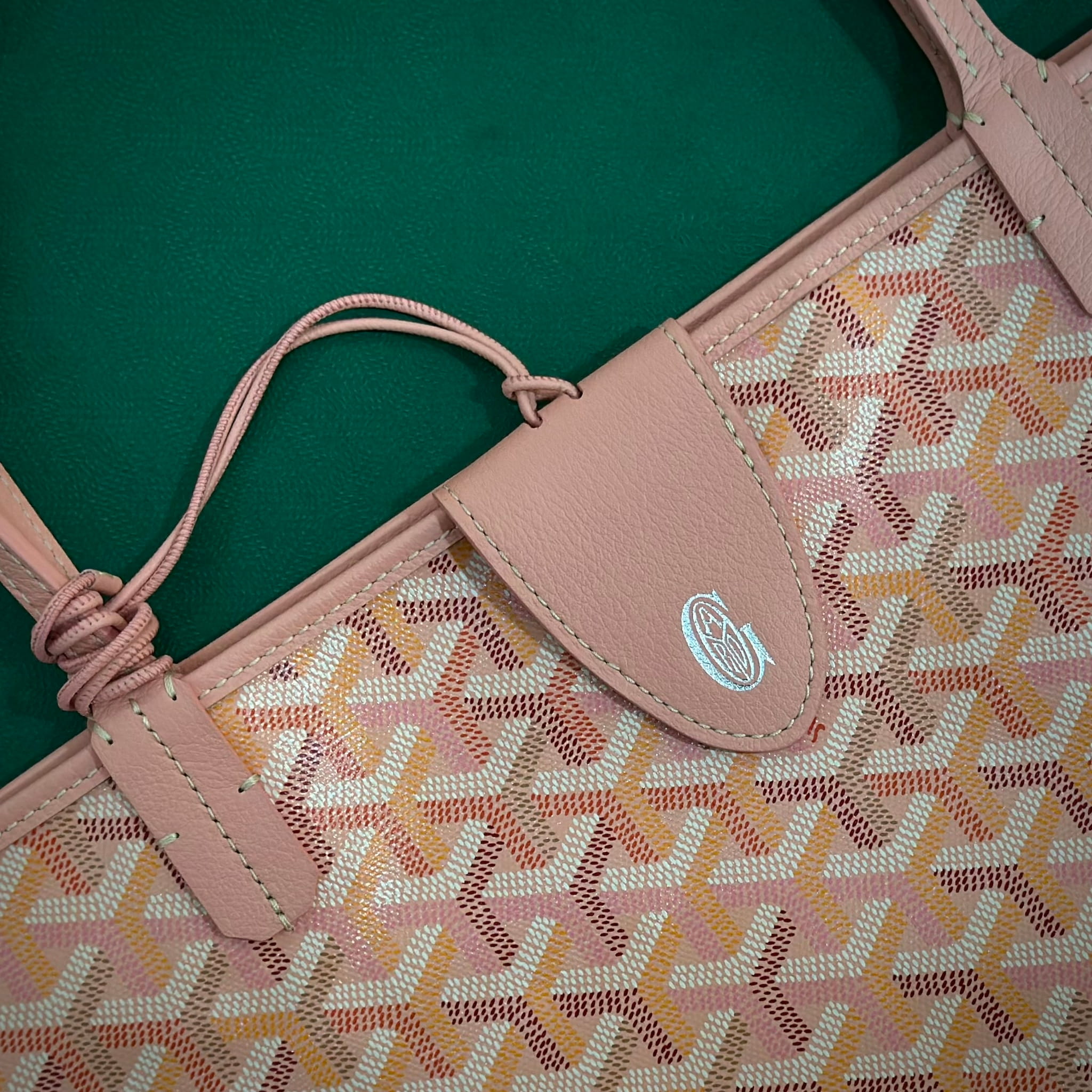 GOYARD 2026 Limited Edition Saint Louis GM Bag Powder Pink (2)