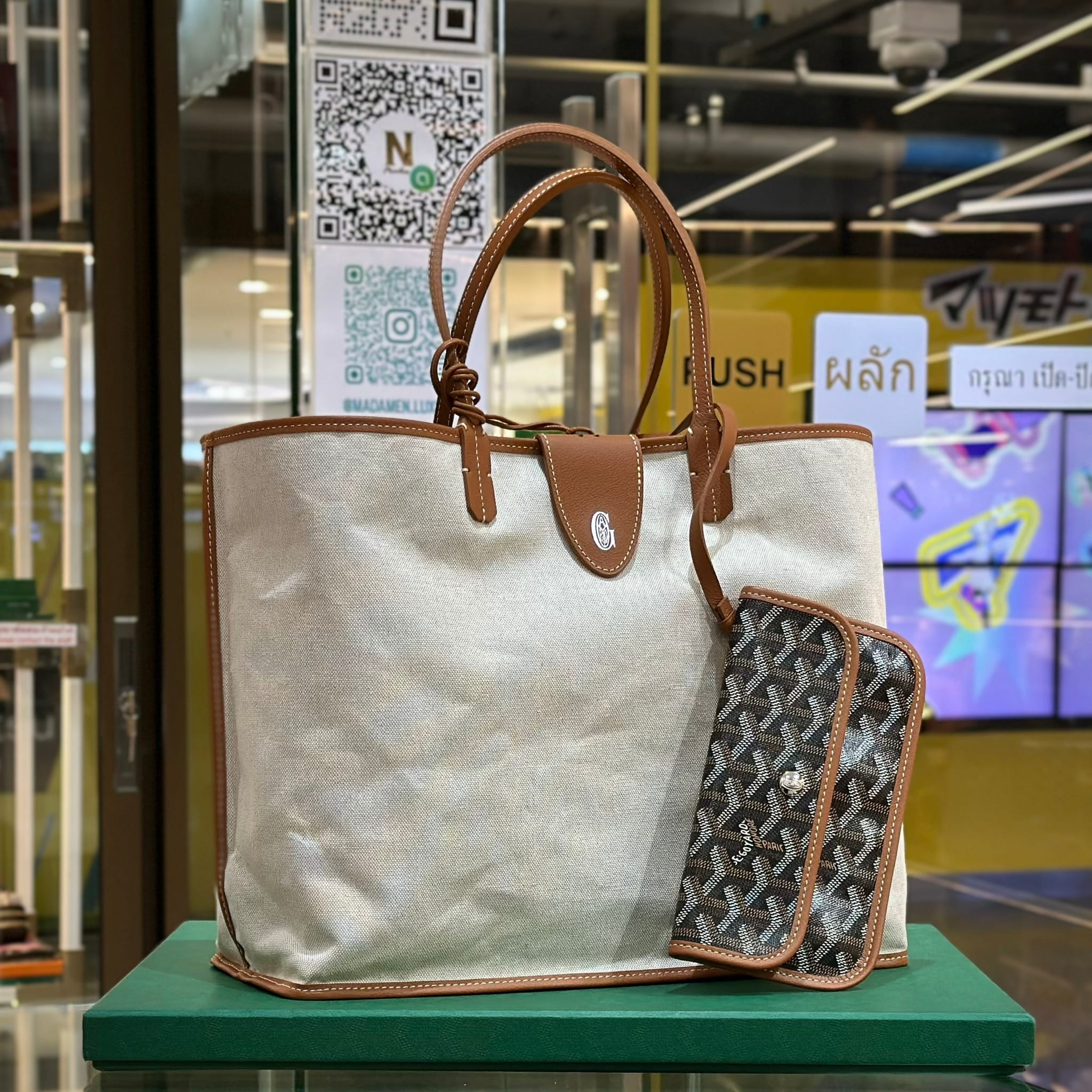 GOYARD Horse Saint Louis PM Bag Black Tan (2)