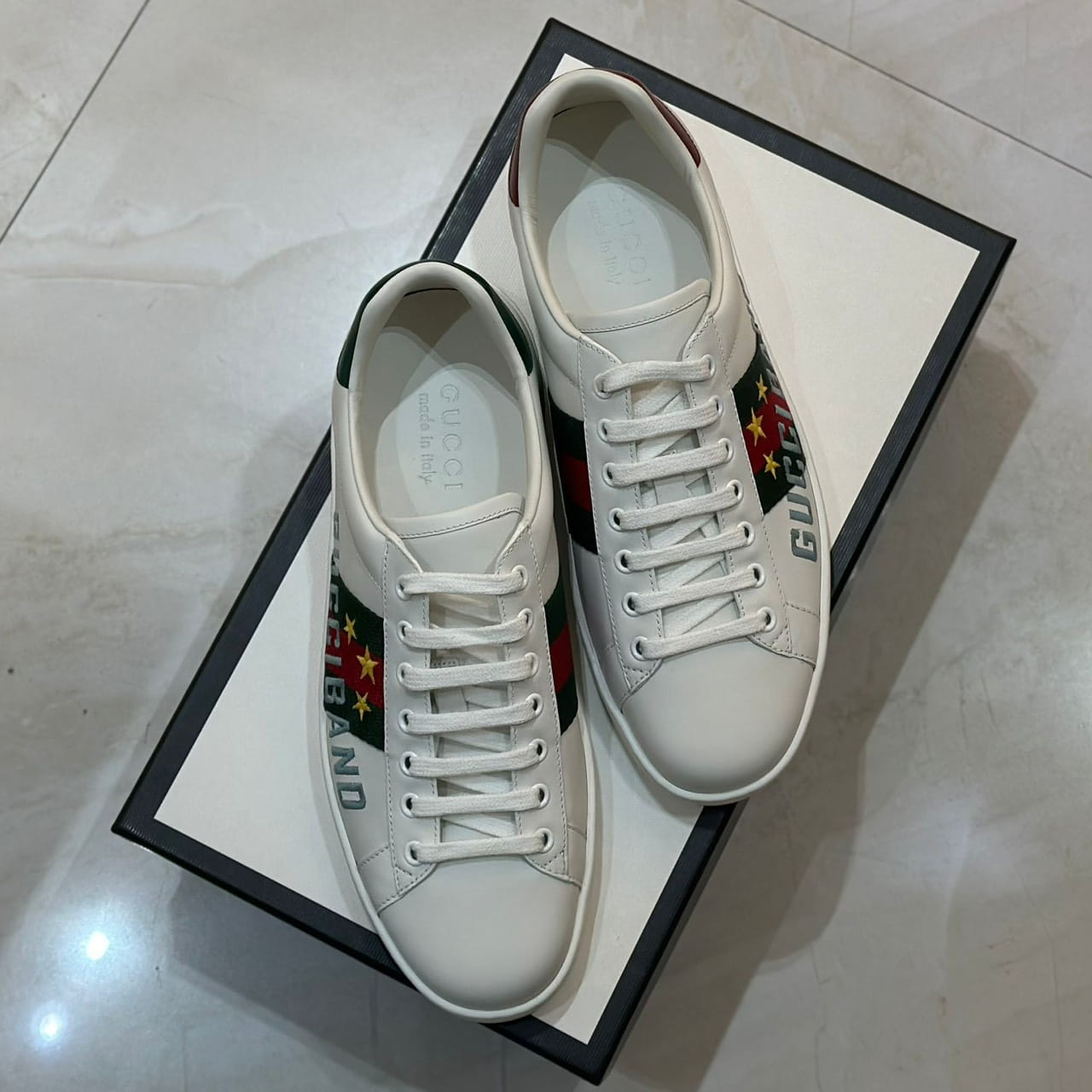 GUCCI Band Logo Ace Sneakers (4)