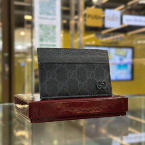 GUCCI Grey Trim GG Card Case