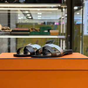 HERMES Two-Tone Oran Sandals