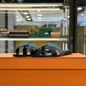 HERMES Two-Tone Oran Sandals