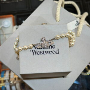 VIVIENNE WESTWOOD Mini Pearl Bas Relief Choker Necklace