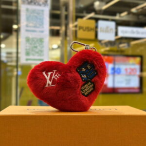 LOUIS VUITTON LV Lucky Heart Bag Charm