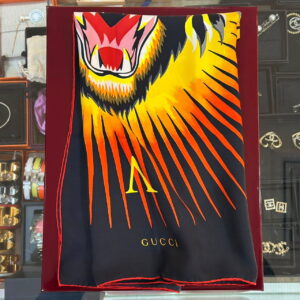 GUCCI LOVE Cat Silk Shawl Scarf