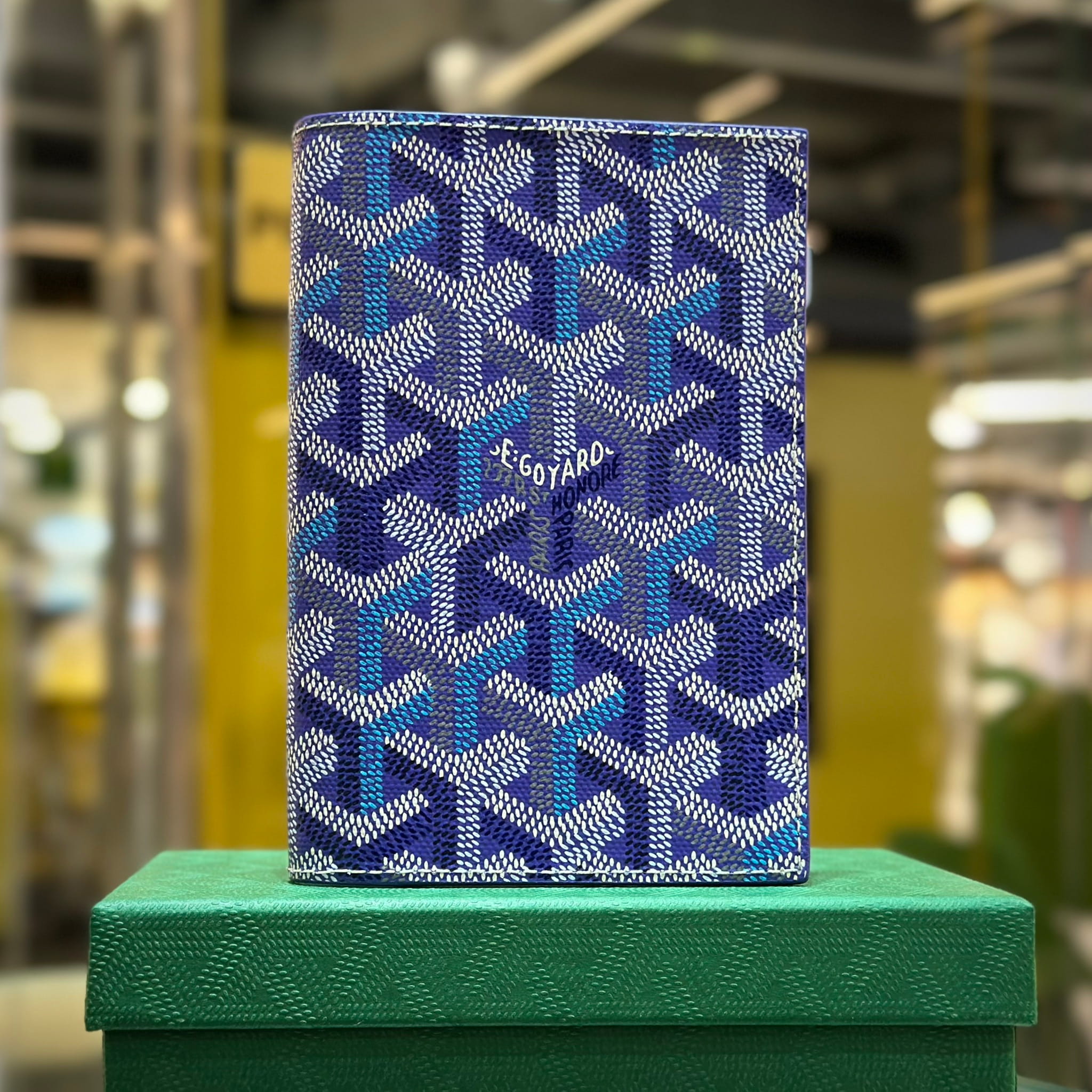 GOYARD 2026 Limited Edition Multicolored Grenelle Passport Cover Blueberry Purple (1)