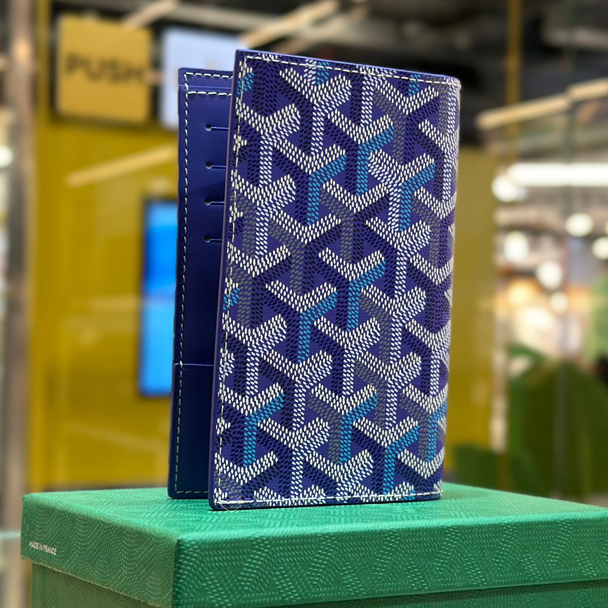 GOYARD 2026 Limited Edition Multicolored Grenelle Passport Cover Blueberry Purple (3)
