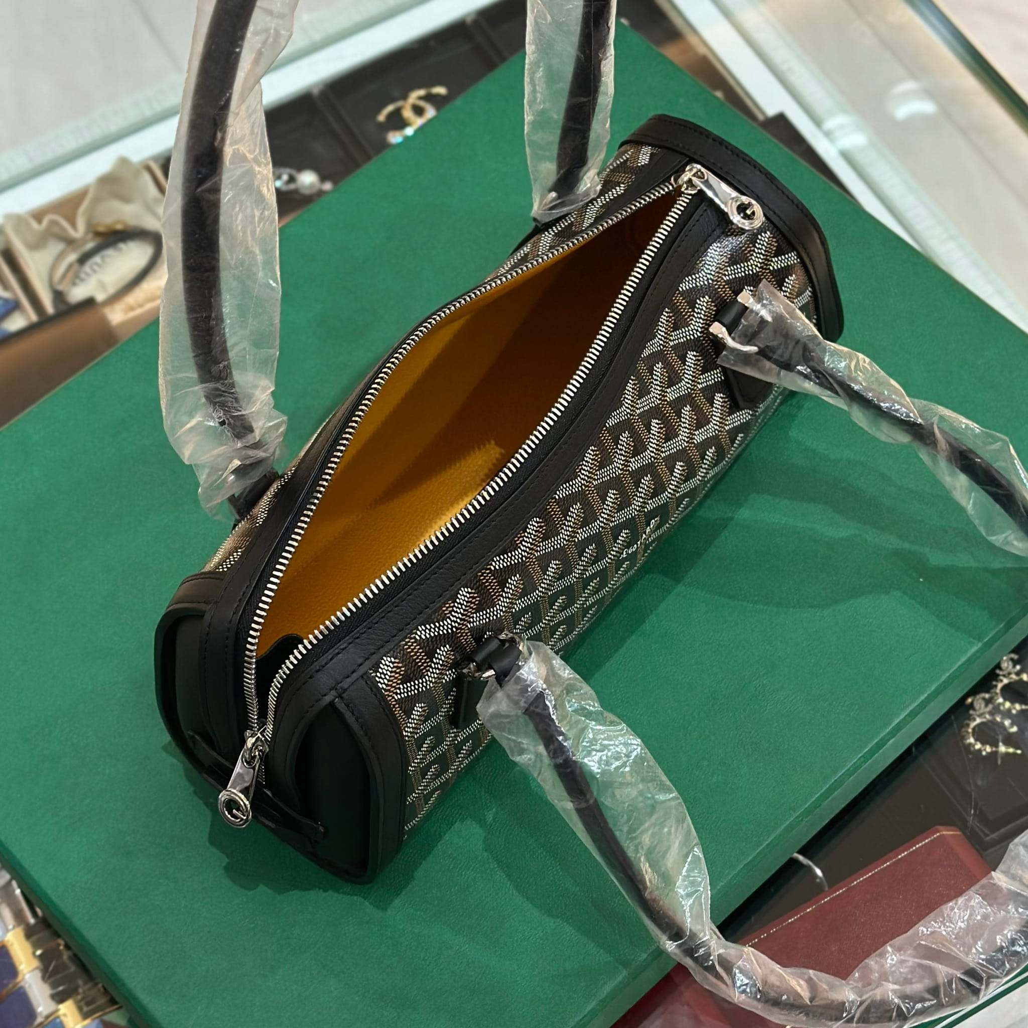 GOYARD Bonbonnière Bag Black (3)