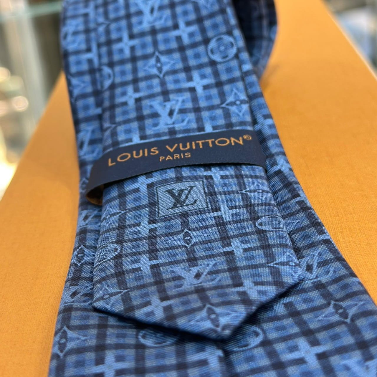 LOUIS VUITTON Monogram Windowpane Tie Blue (2)