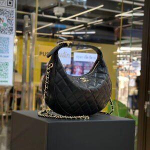 CHANEL Grained Calfskin Hobo Bag