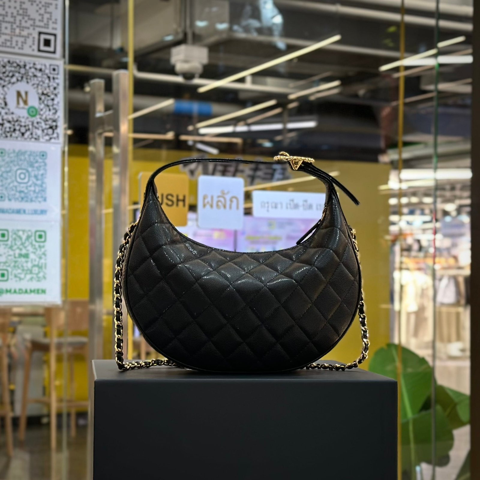 CHANEL CC Grained Calfskin Hobo Bag (2)